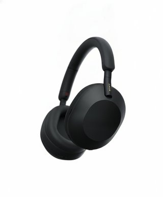 ������� �������� ���� ����� Sony WH-1000XM5 �� ������ ����� ����� ������ ������ Multipoint